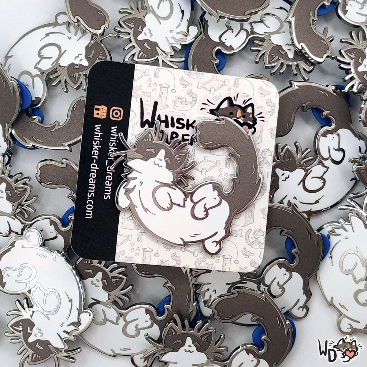 Curly Toes Lapel Pin